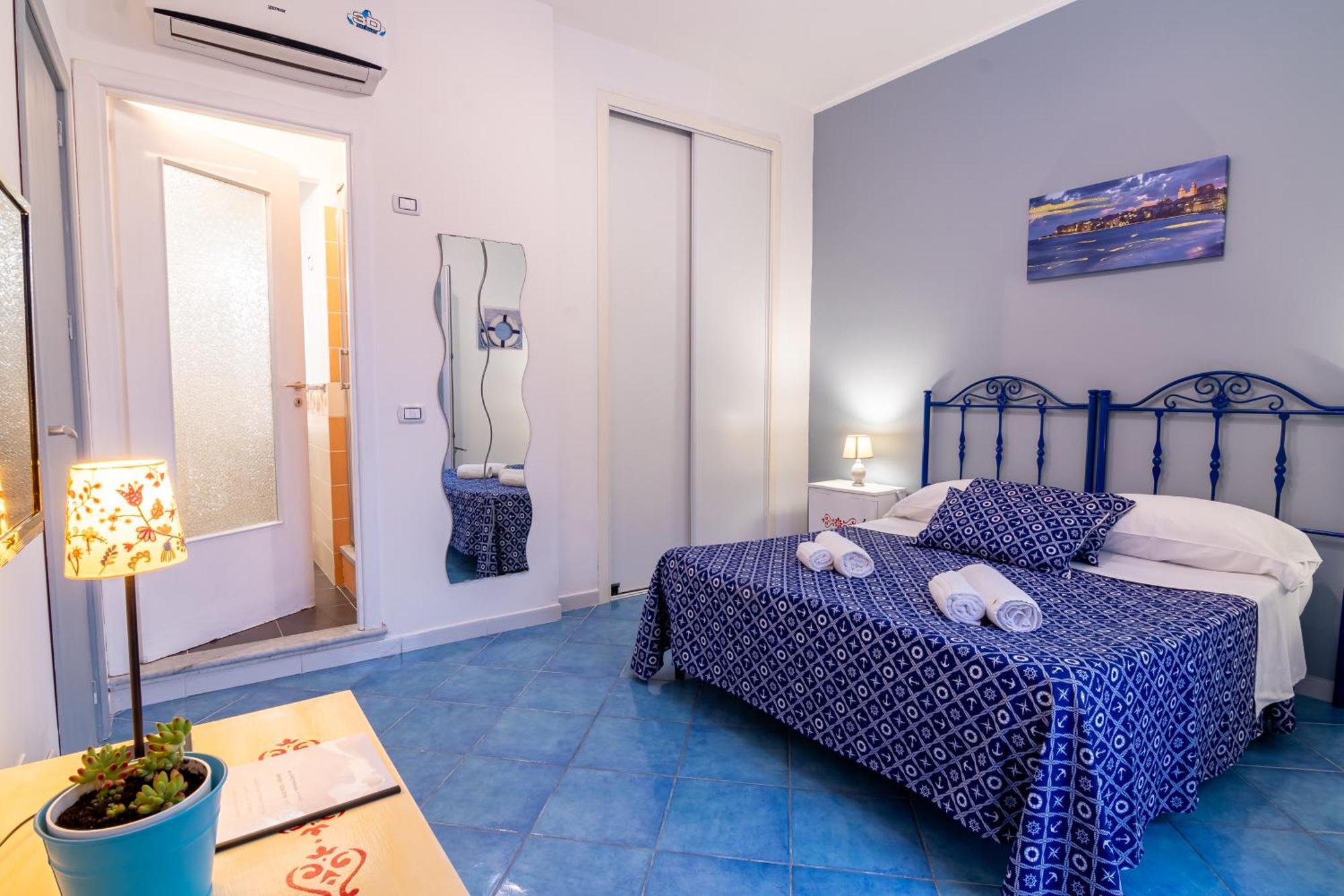 Aria Di Mare Rooms Чефалу Екстериор снимка